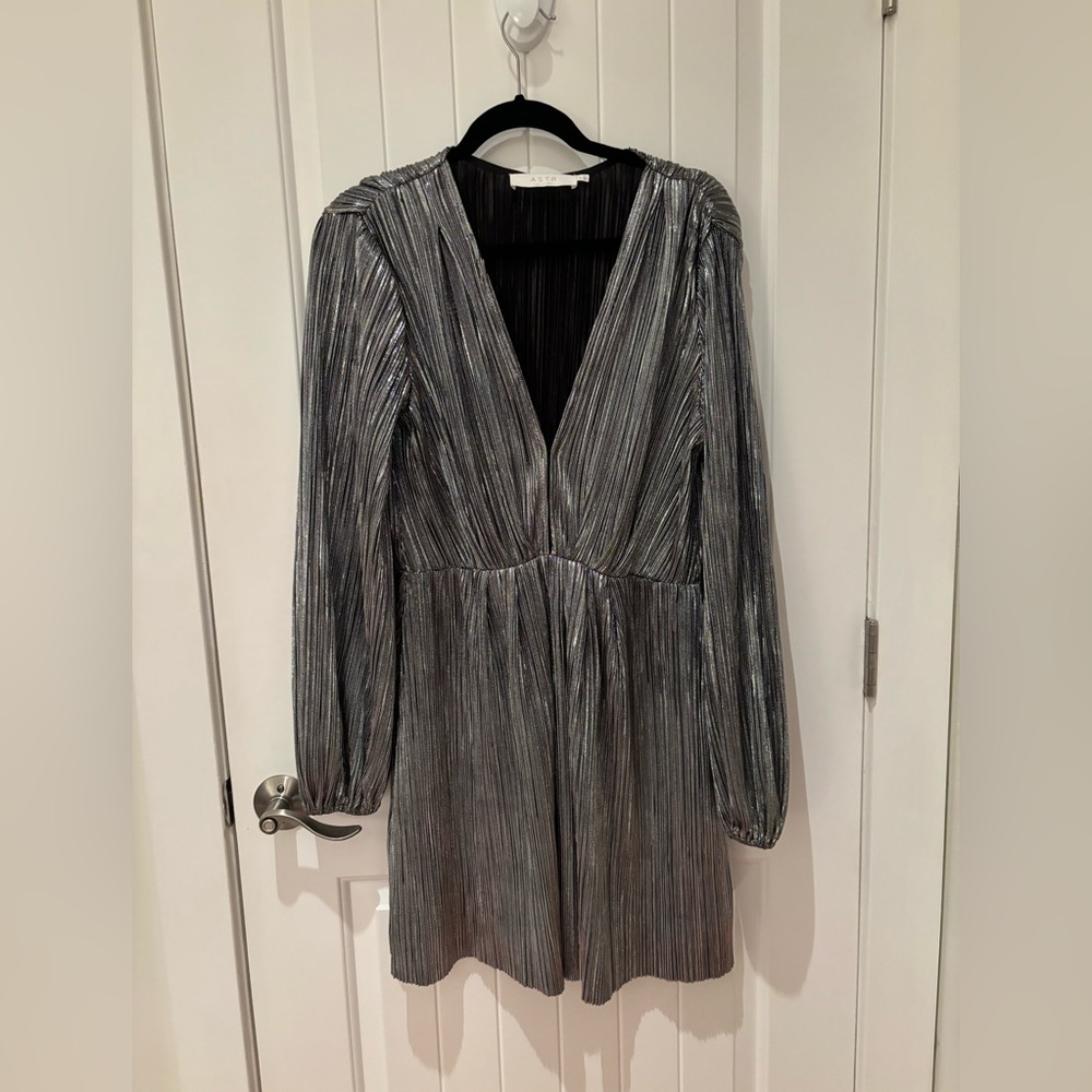 ASTR the label Women's Supernova Longsleeve Pleated Short Dress